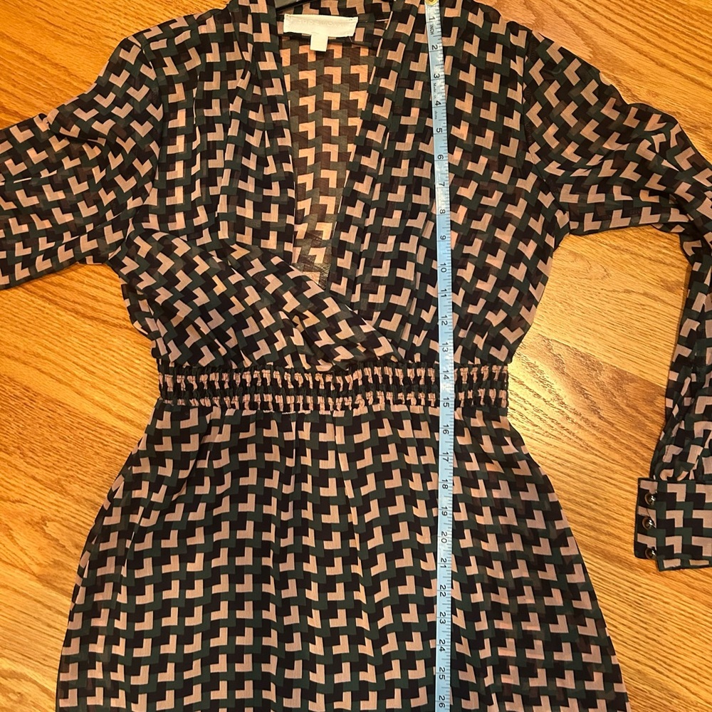 Chic Geometric Patterned Dress - Picture 6 of 9
